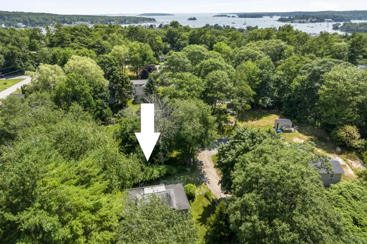 15 Barter Road, Boothbay Harbor, Maine 04538