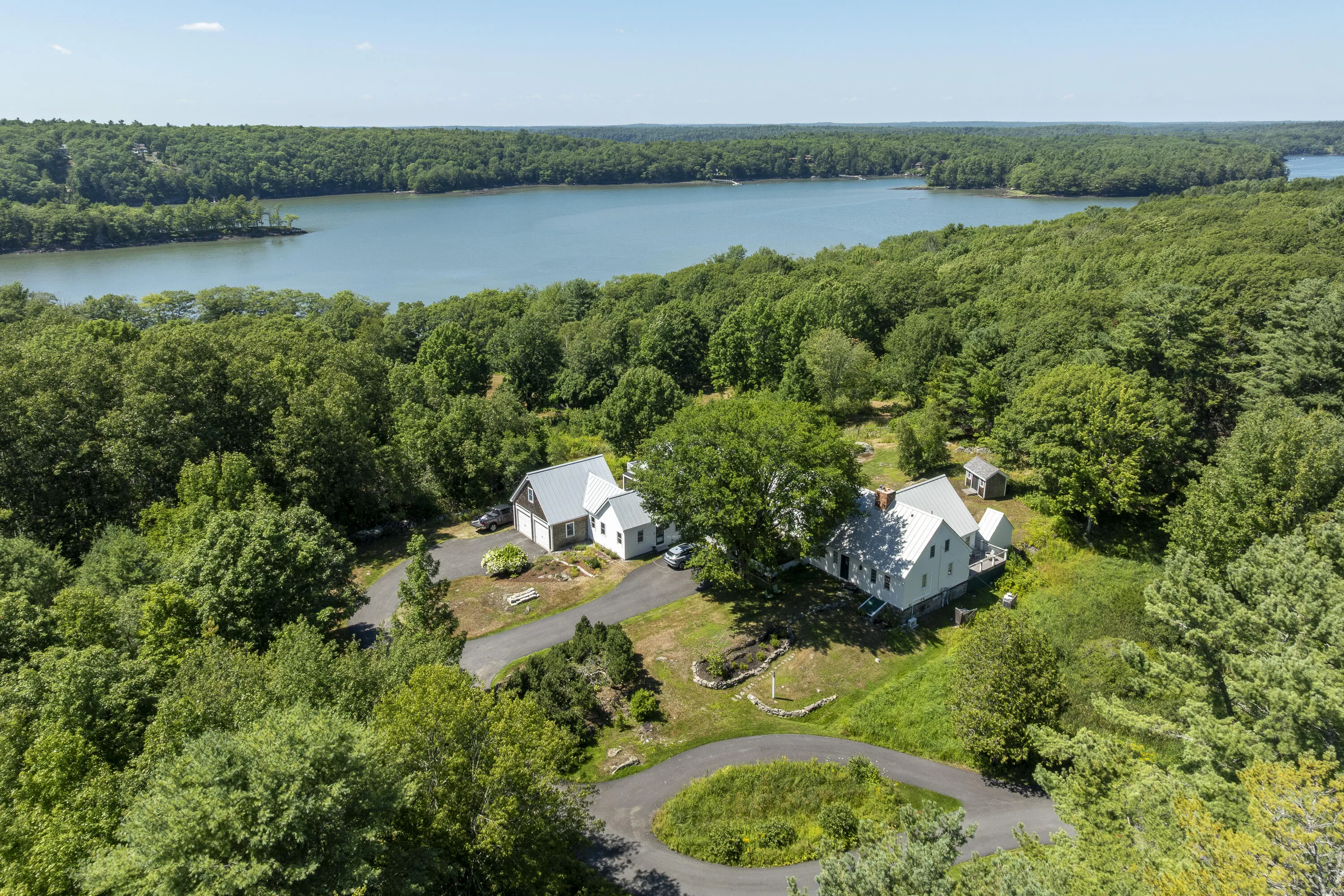 586 Back River Road, Boothbay, Maine 04537