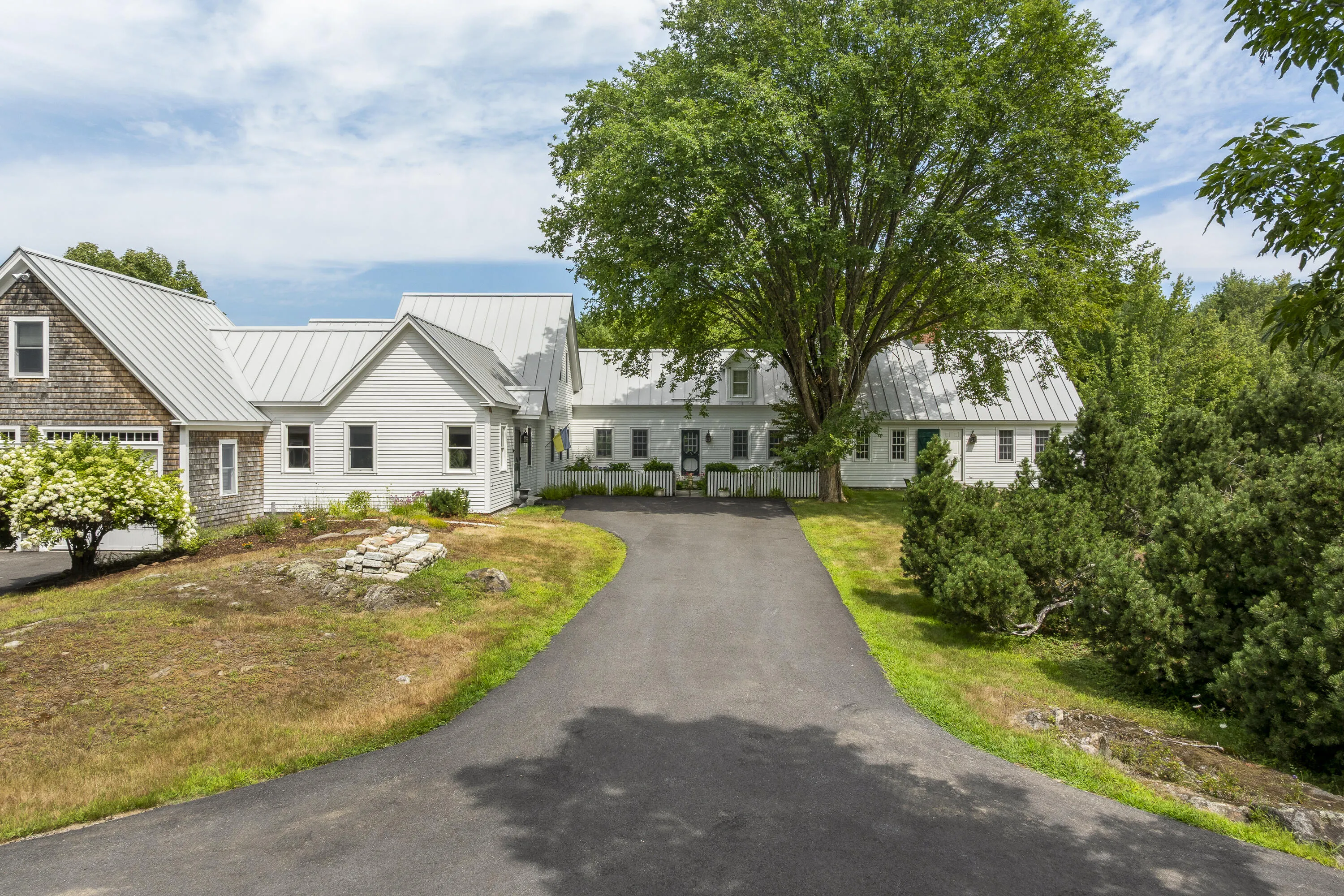 586 Back River Road, Boothbay, Maine 04537