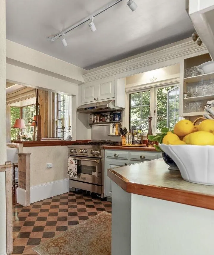 29 & 39 Murray Hill Road, Boothbay, Maine 04544