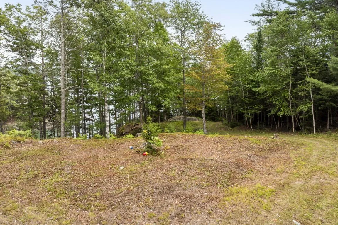 18 Birches Drive, Boothbay, Maine 04537