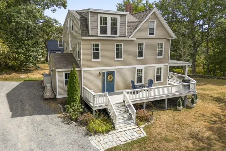41 Summit Road, Boothbay Harbor, Maine 04538
