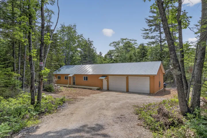 48 Matthews Road, Boothbay, Maine 04537