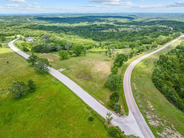110 Stagecoach RD Kirbyville (1)