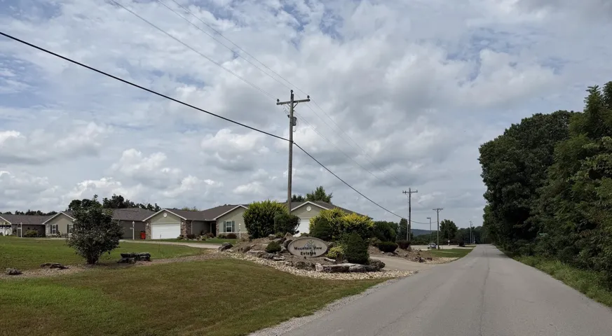 Mt View Entrance