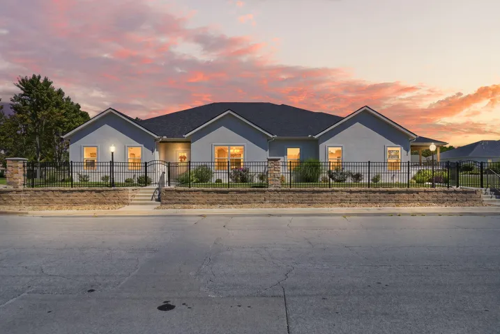 1-web-or-mls-20260828-20260828-DSC04715