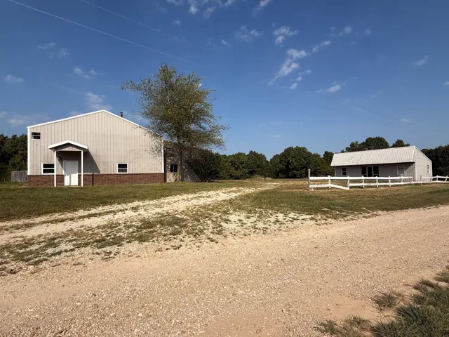 237 Forest View-37
