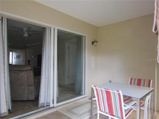 REAR/LANAI VIEW