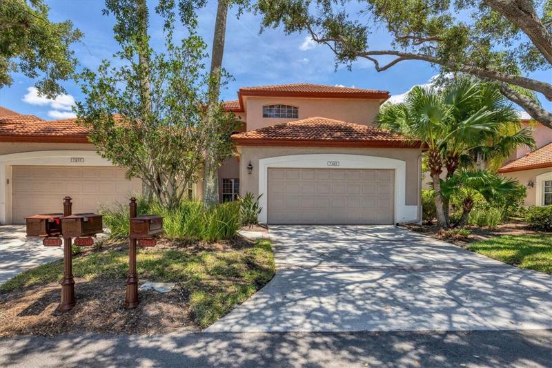 7263 Regina Royale #3, Sarasota, Florida 34238, 2 Bedrooms Bedrooms, ,3 BathroomsBathrooms,Residential Lease,For Rent,REGINA ROYALE,A4185834