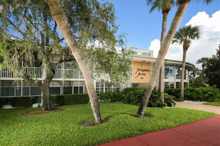 500 S Washington Drive #14A, Sarasota, Florida 34236, 2 Bedrooms Bedrooms, ,2 BathroomsBathrooms,Residential Lease,For Rent,WASHINGTON,A3942397