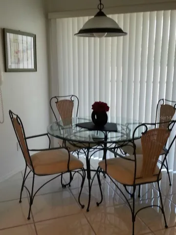 BREAKFAST NOOK