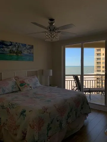 GUEST room with Ocean Vieews-dimmed to show water