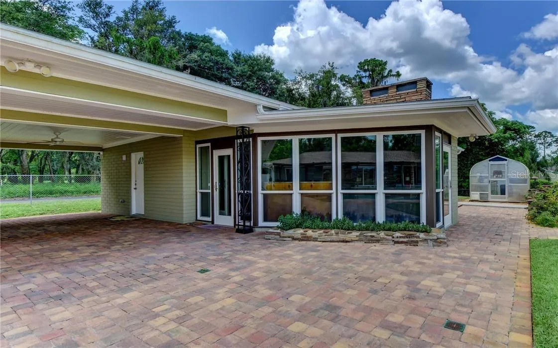 910 N Kepler Road, Deland, Florida 32724, 5 Bedrooms Bedrooms, ,6 BathroomsBathrooms,Residential,For Sale,KEPLER,V4907375