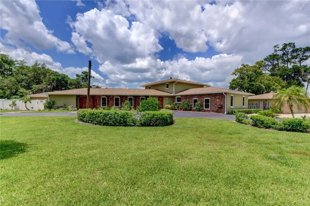 910 N Kepler Road, Deland, Florida 32724, 5 Bedrooms Bedrooms, ,6 BathroomsBathrooms,Residential,For Sale,KEPLER,V4907375