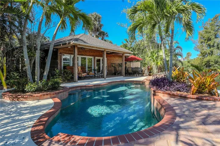Heated pool