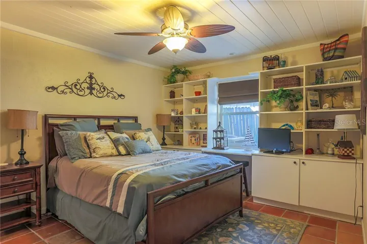 Guest Bedroom with Queen Bed and En-suite Bathroom