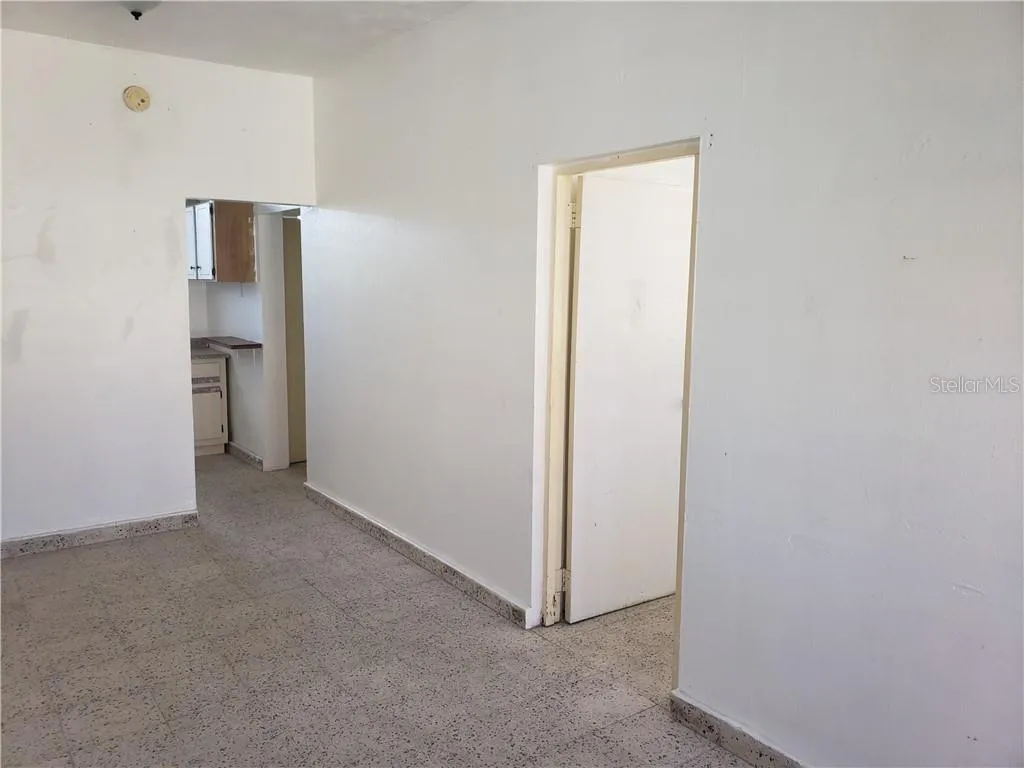 Kitchen and first room entrance