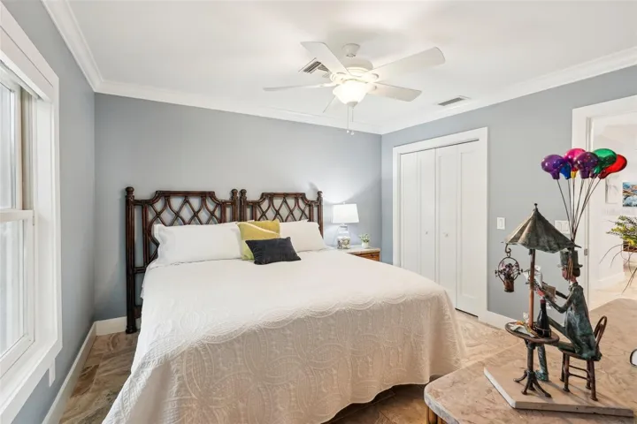 Guest bedroom 2