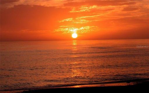 Evening sunset on Siesta Beach - can it get any more gorgeous