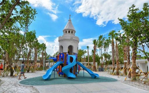 Siesta beach playground for the kids to enjoy