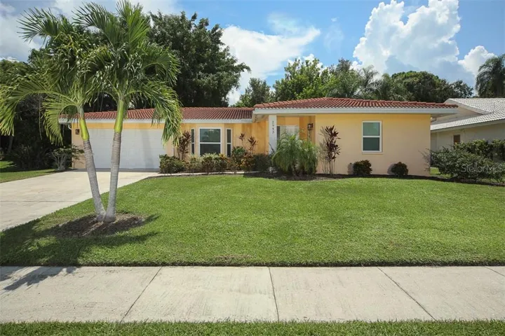 Enjoy the quiet winding streets and sidewalks of Gulf Gate Glen