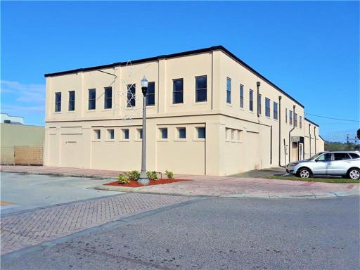 SOUTH FACING END OF BUILDING ON INGRAHAM AVE