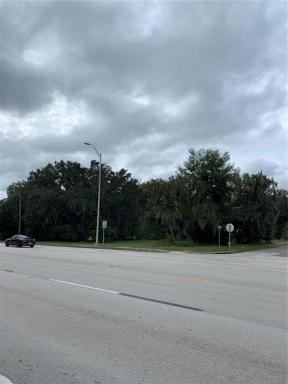 Corner Lot View