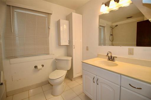 Main Bathroom - Upstairs