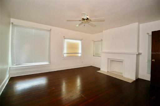 Bedroom #2 (Upstairs)