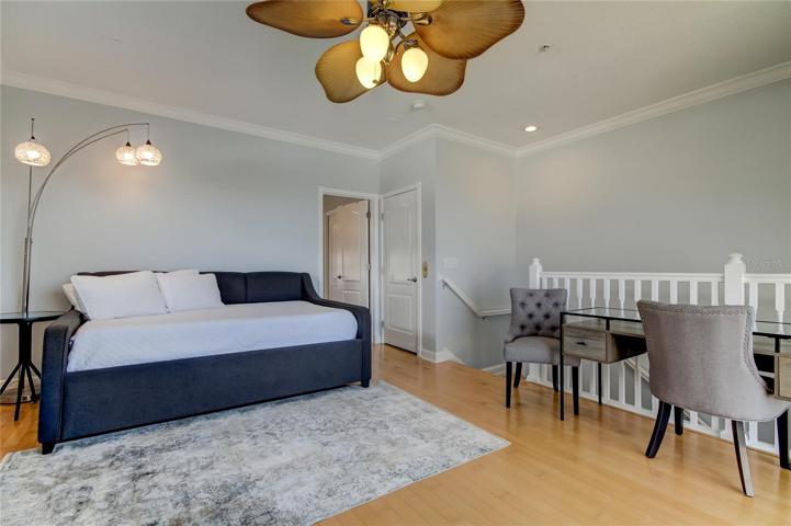 4th Bedroom/ Loft