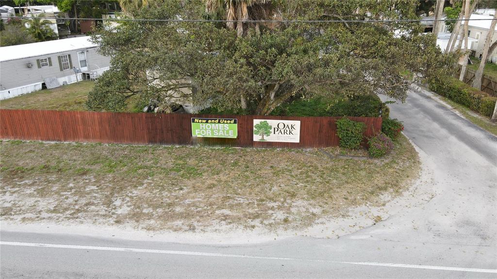 Front of Of Oak Park