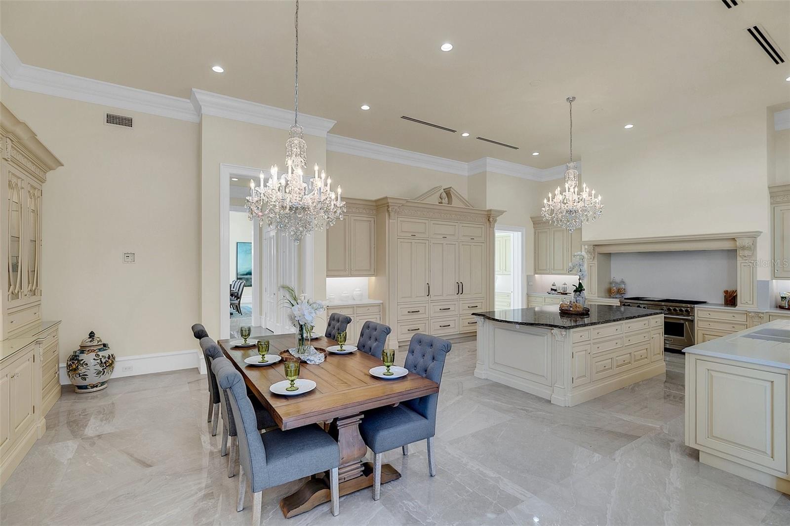 Informal  Dining 