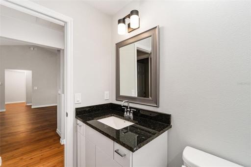 GUEST BATH GRANITE COUNTERTOP