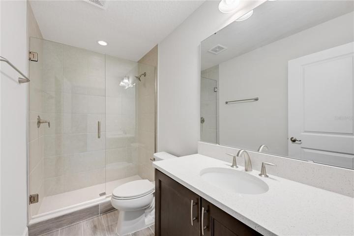 En-suite bathroom