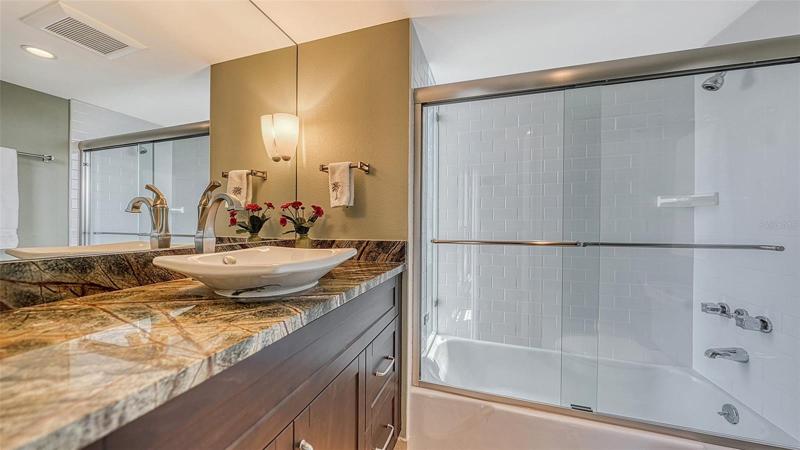 Ensuite Bath for 3rd Bedroom