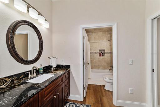 Guest bath between the 2nd and 3rd bedrooms