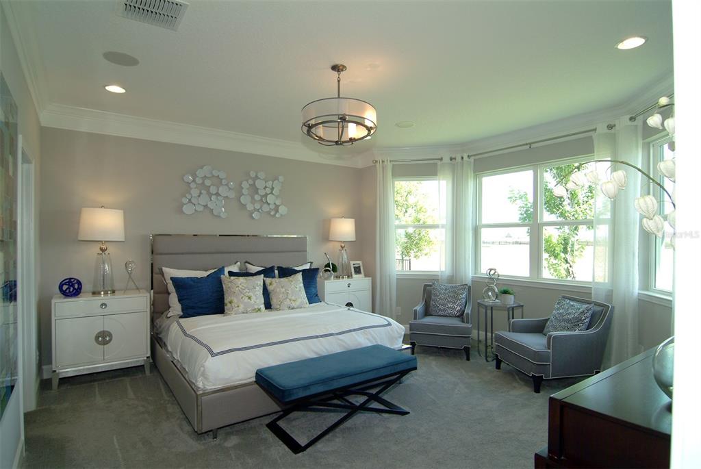 Images shown are for illustrative purposes only and may differ from the actual home. Completion date subject to change.