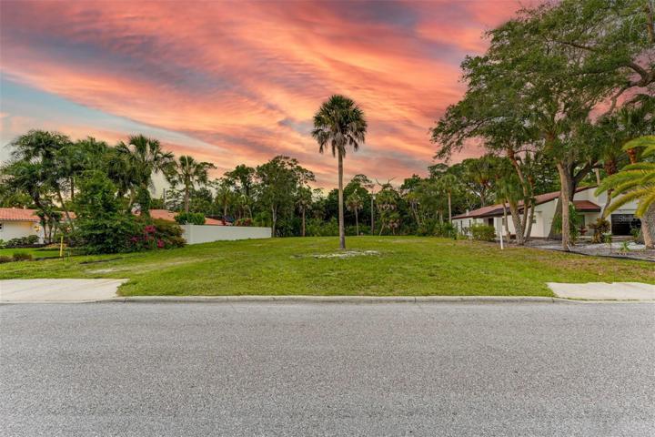 345 North Shore Drive - Lot View From Street