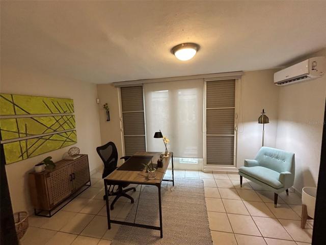 Office (bedroom 3)