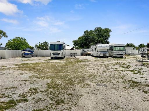 RV/Boat Parking