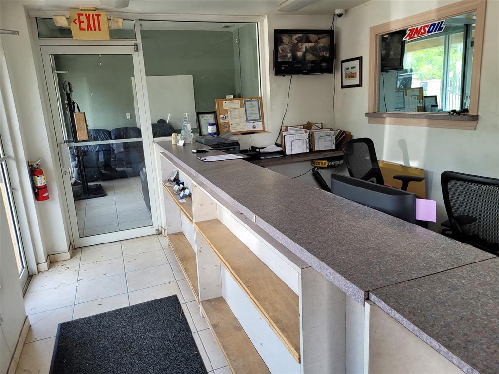 Front customer area