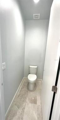 1/2 Bath
