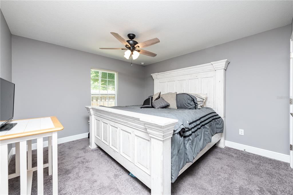 Guest bedroom