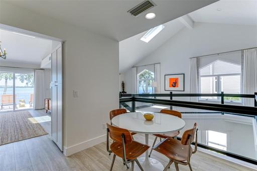 Dinette area in Kitchen