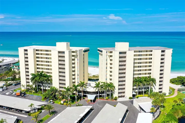 Welcome to the Gulf front property of Whispering Sands!