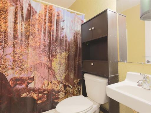 Unit E RR w/ Shower
