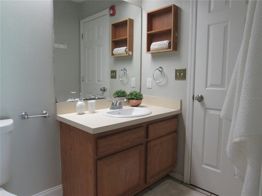 Hallway bath