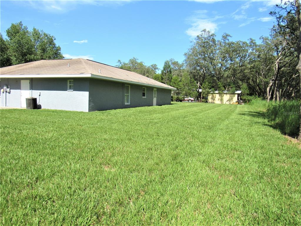Exterior right side