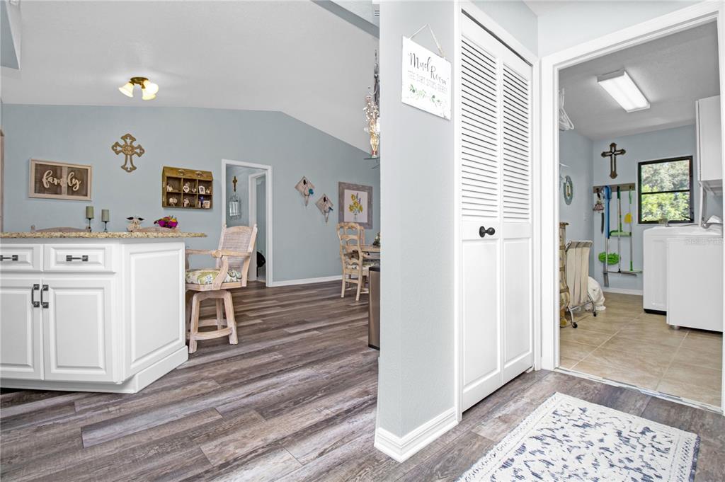 Kitchen/Landry/Nook/Family
