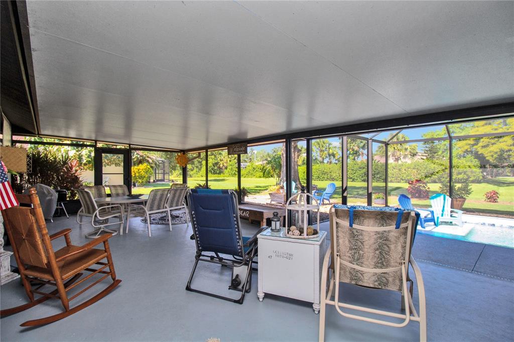 Screen lanai